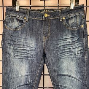 NV denim capris. Size 13-32 💖